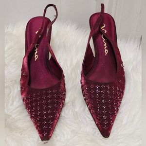 Nina Red Slingback Crystal Embellished Pointed Toe Heels Size 8.5M🌴